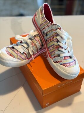 Rocket Dog Jazzin Korma sneakers - 9.5 - NEW